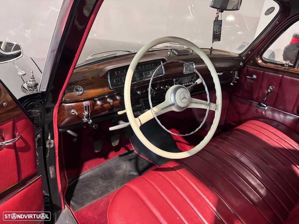 Mercedes-Benz MB180 - 55