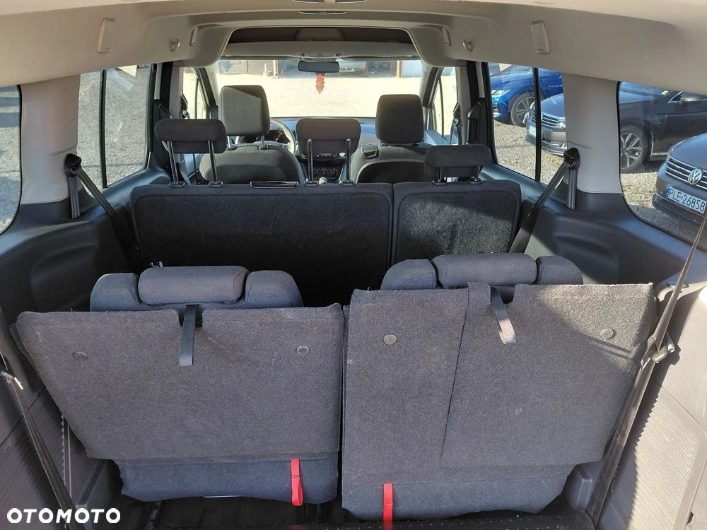 Ford Transit Connect - 23