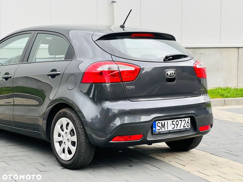 Kia Rio - 18