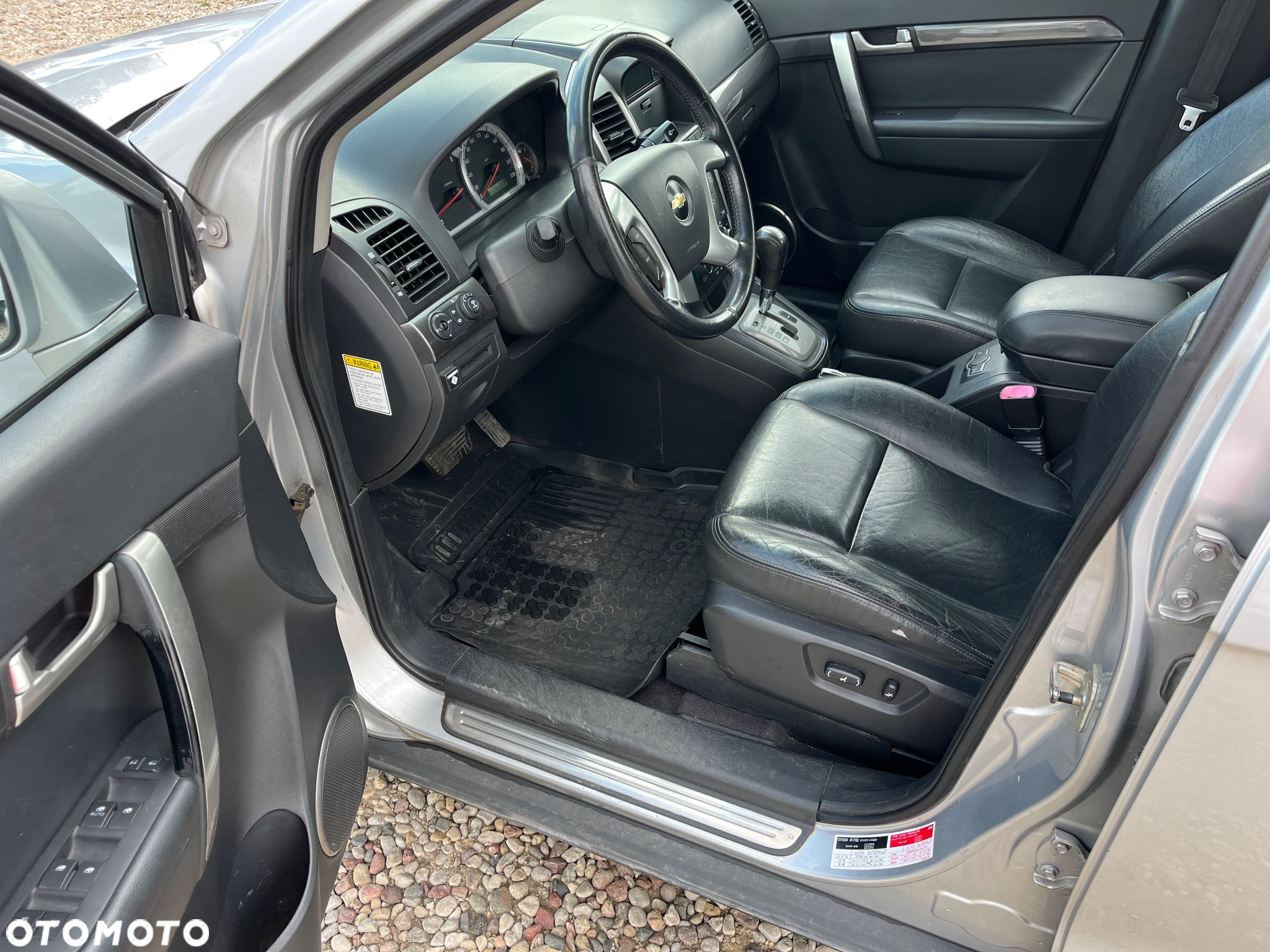 Chevrolet Captiva 3.2 LT high - 8