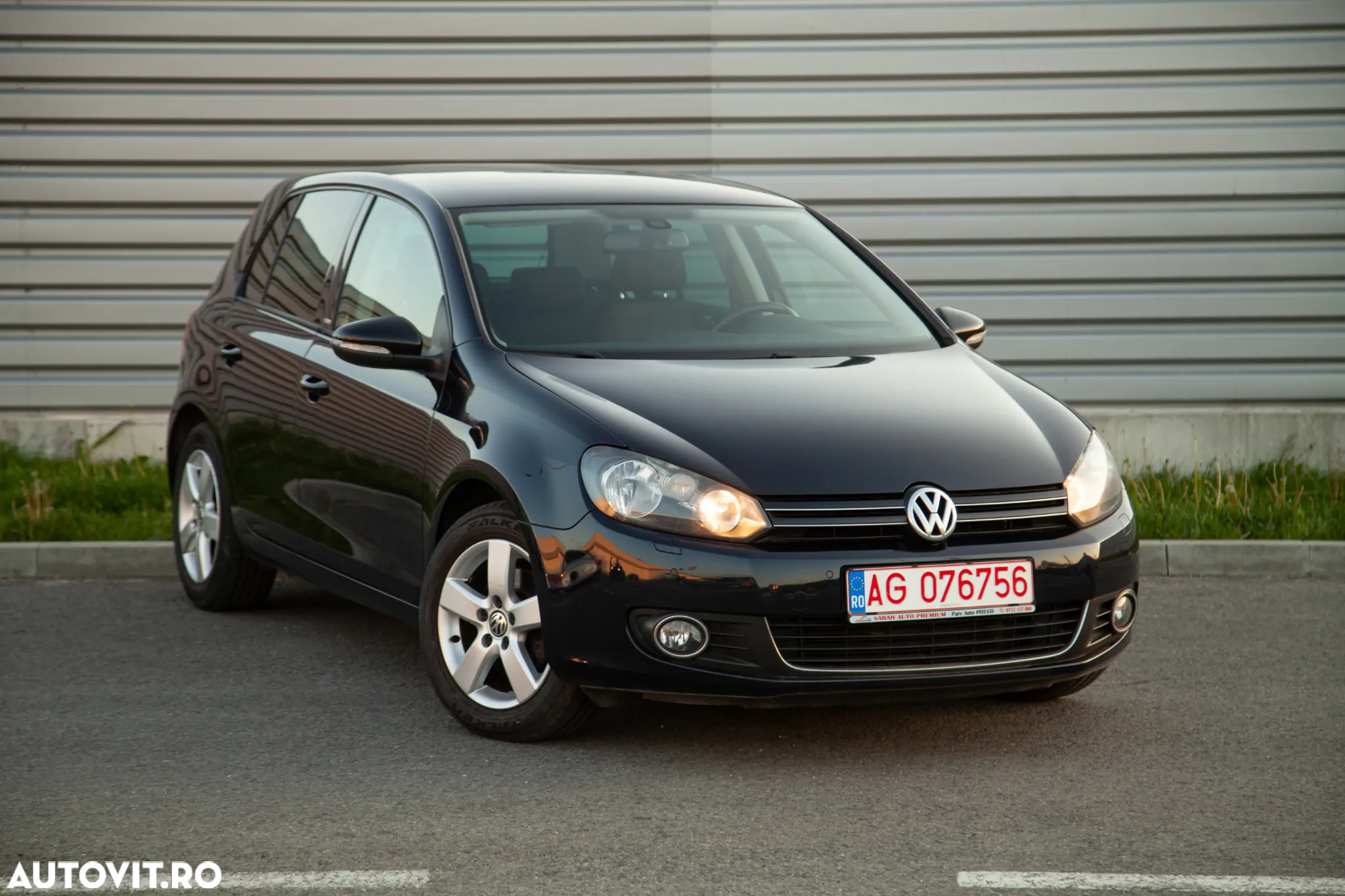 Volkswagen Golf 2.0 TDI DPF Style - 2