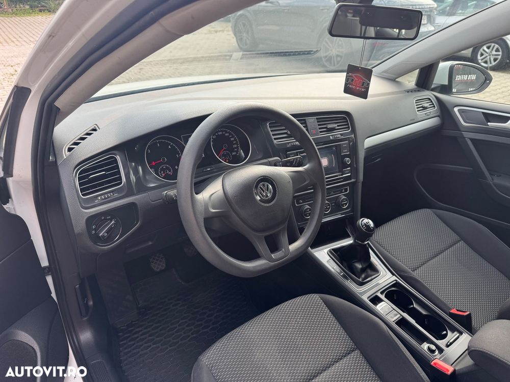 Volkswagen Golf 1.6 TDI Trendline - 5