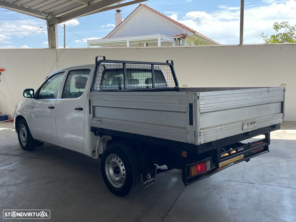Toyota HILUX 2.4 D 2WD CD - 3