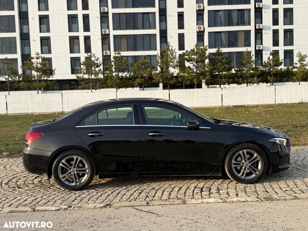 Mercedes-Benz A 180 d 7G-DCT - 4