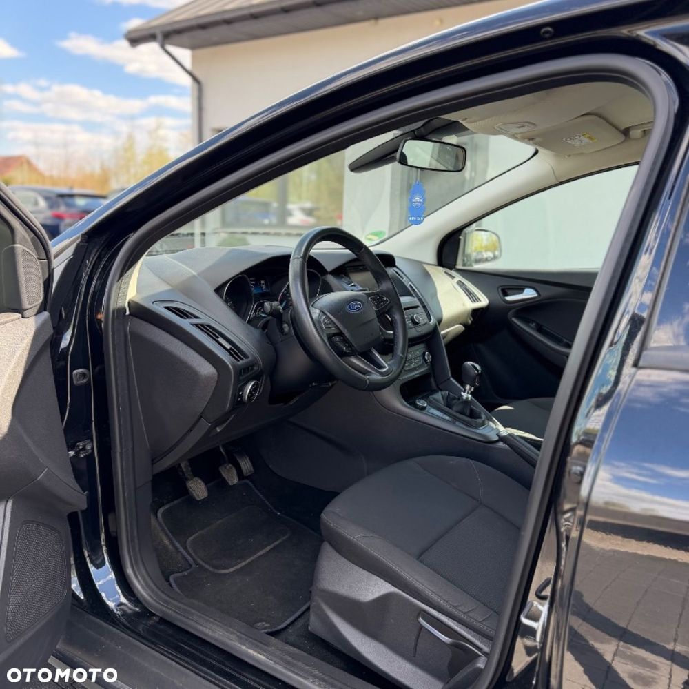 Ford Focus - 17