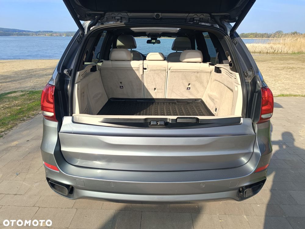 BMW X5 M M50d - 9
