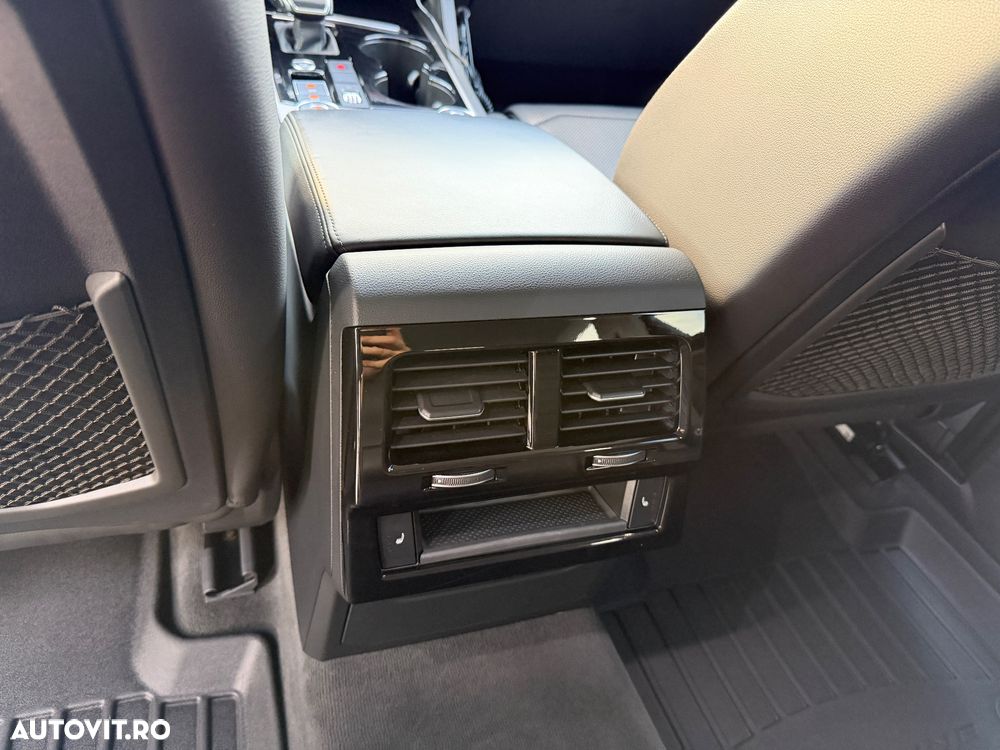 Volkswagen Touareg - 15