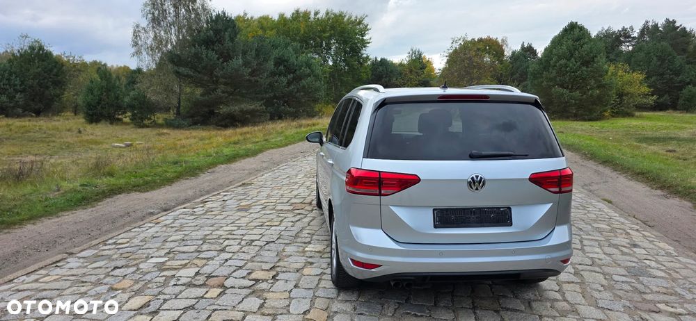 Volkswagen Touran 2.0 TDI SCR Highline - 6