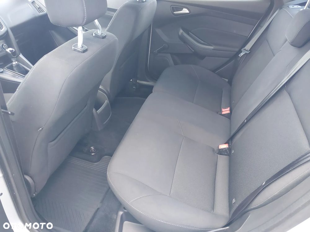 Ford Focus 1.5 TDCi Trend - 19