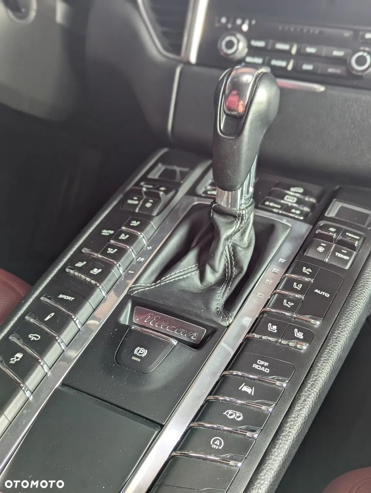 Porsche Macan GTS PDK - 11