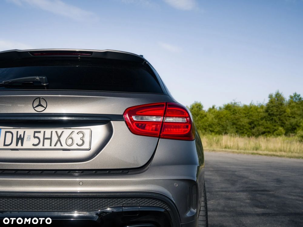Mercedes-Benz GLA 200 7G-DCT AMG Line - 10