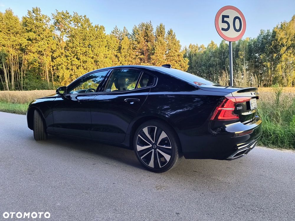 Volvo S60 B5 B AWD Plus Dark - 20