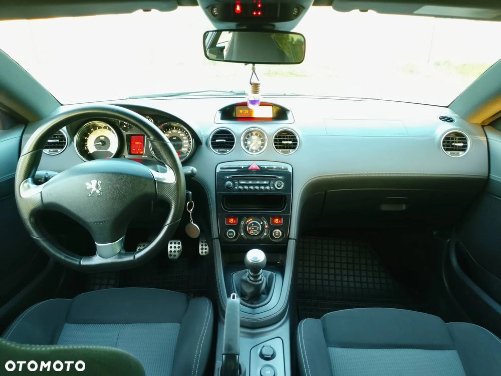 Peugeot RCZ - 5
