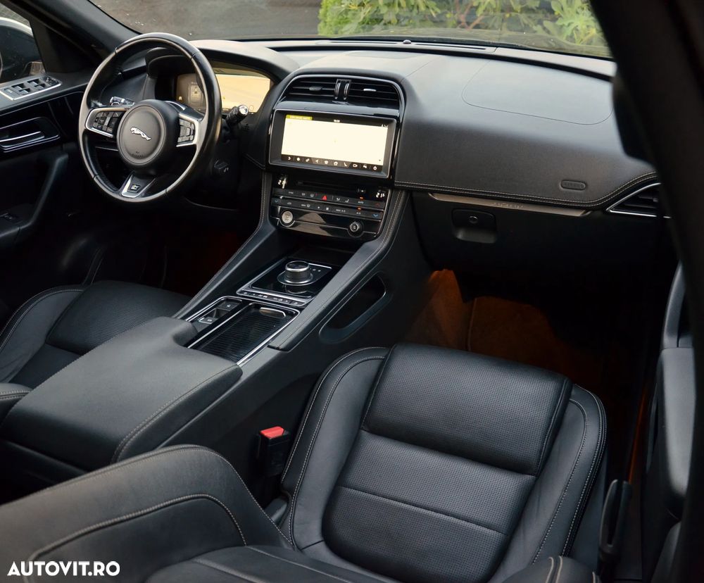 Jaguar F-Pace 25d AWD Aut. R-Sport - 20