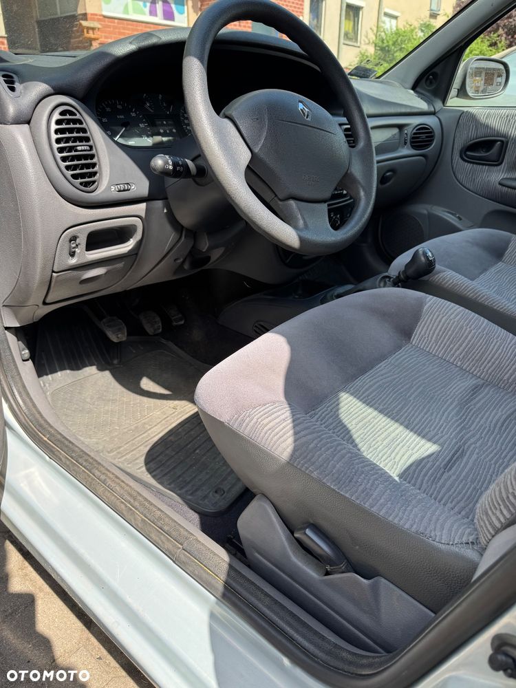 Renault Megane 1.4 RN 16V (klm) - 12