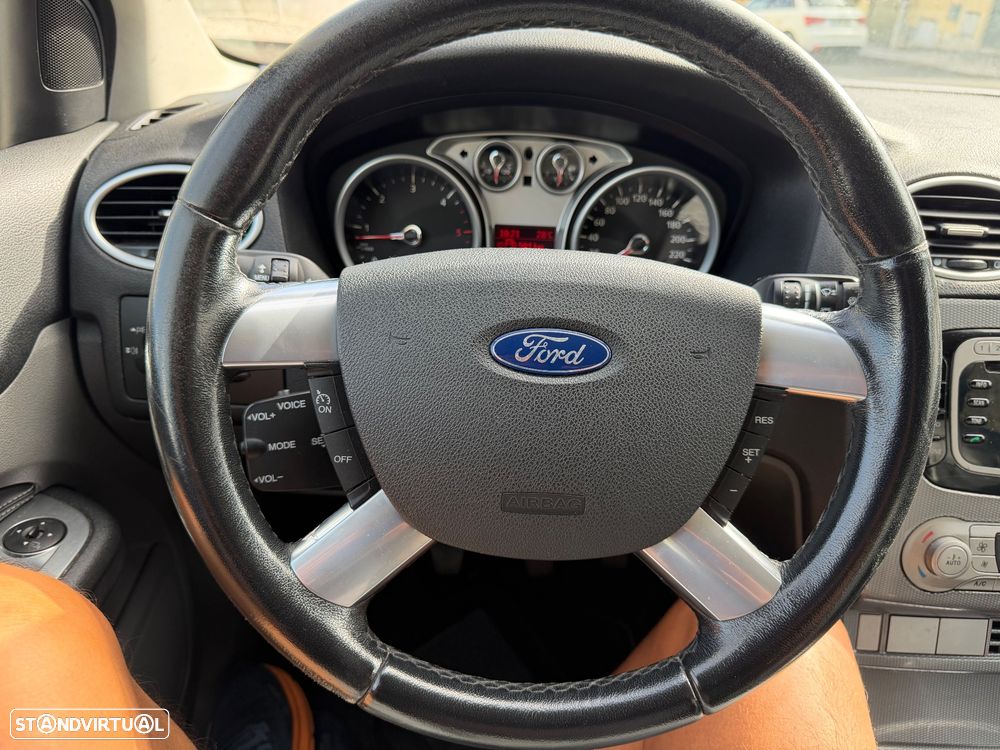 Ford Focus SW 1.6 TDCi Titanium - 17