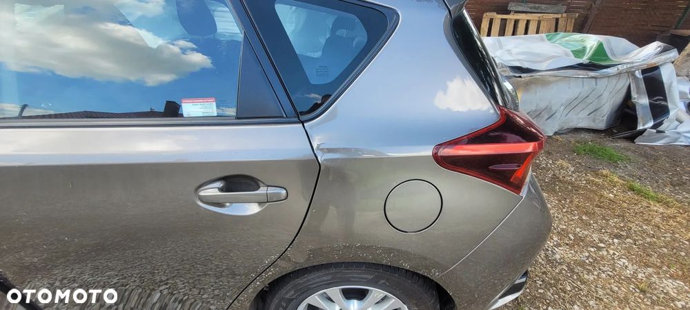 Toyota Auris 1.33 VVT-i Life - 12