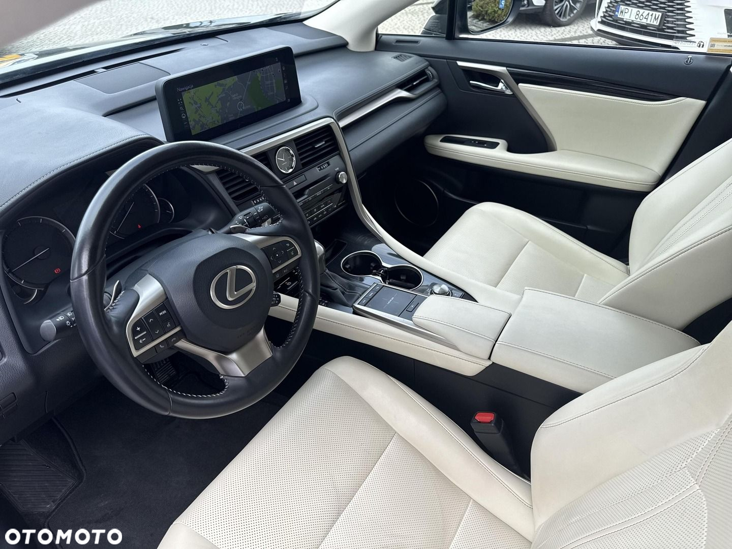 Lexus RX - 10
