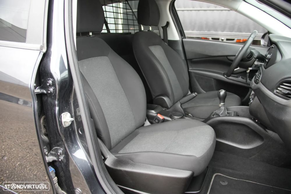 Fiat Tipo 1.3Multijet 95cv 2Lugares - 11