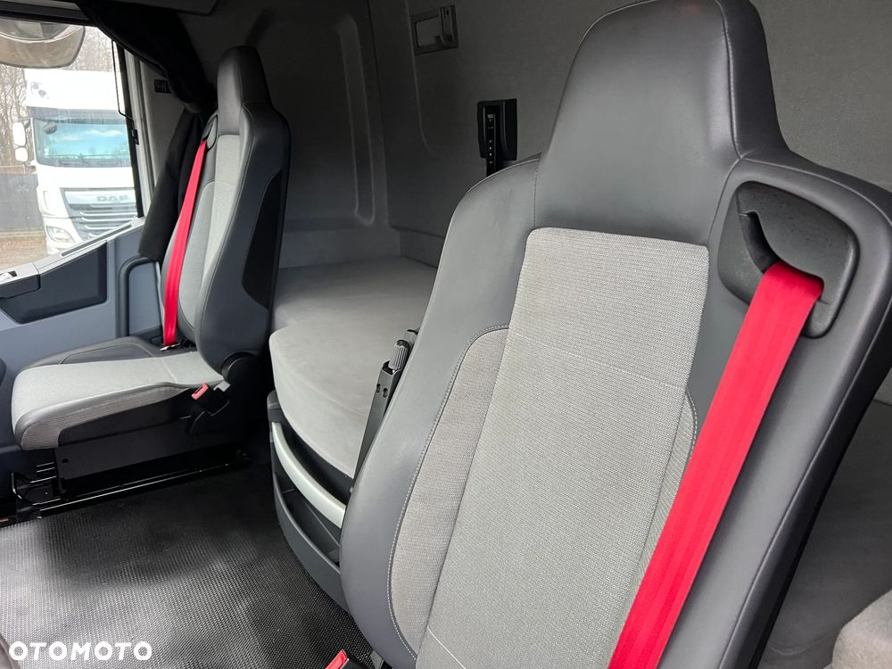 Renault GAMA T 440 13 L MOTOR - 16