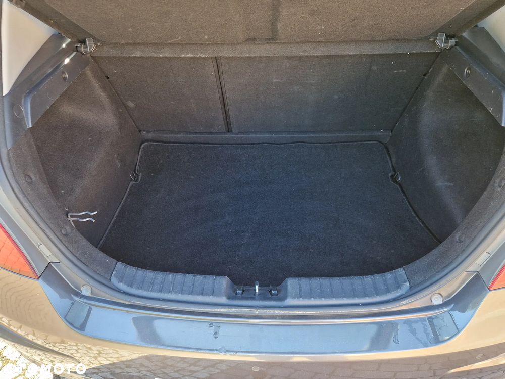 Hyundai i30 1.6 Comfort - 15