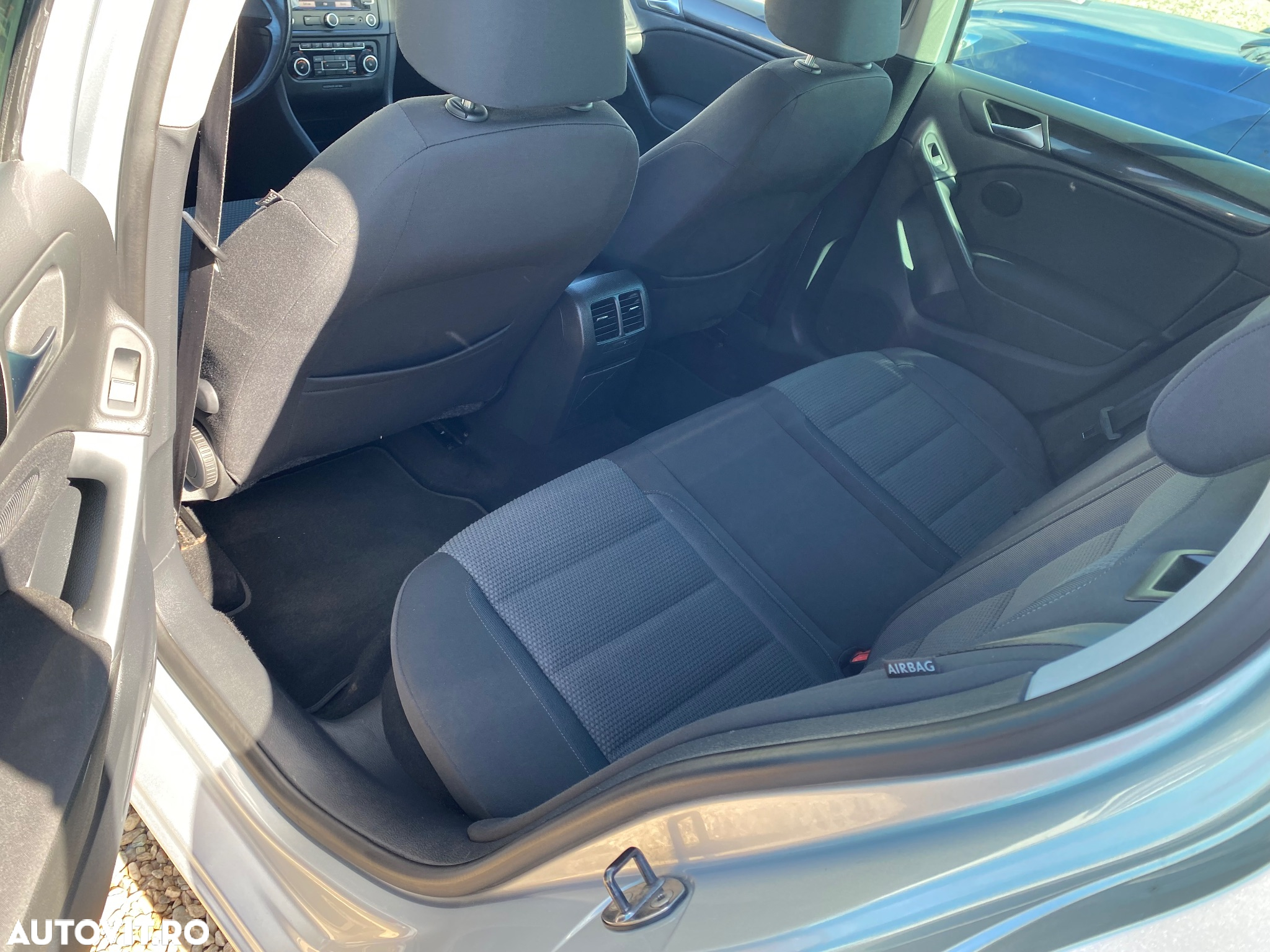 Volkswagen Golf 1.6 TDI BlueMotion Technology Comfortline - 7