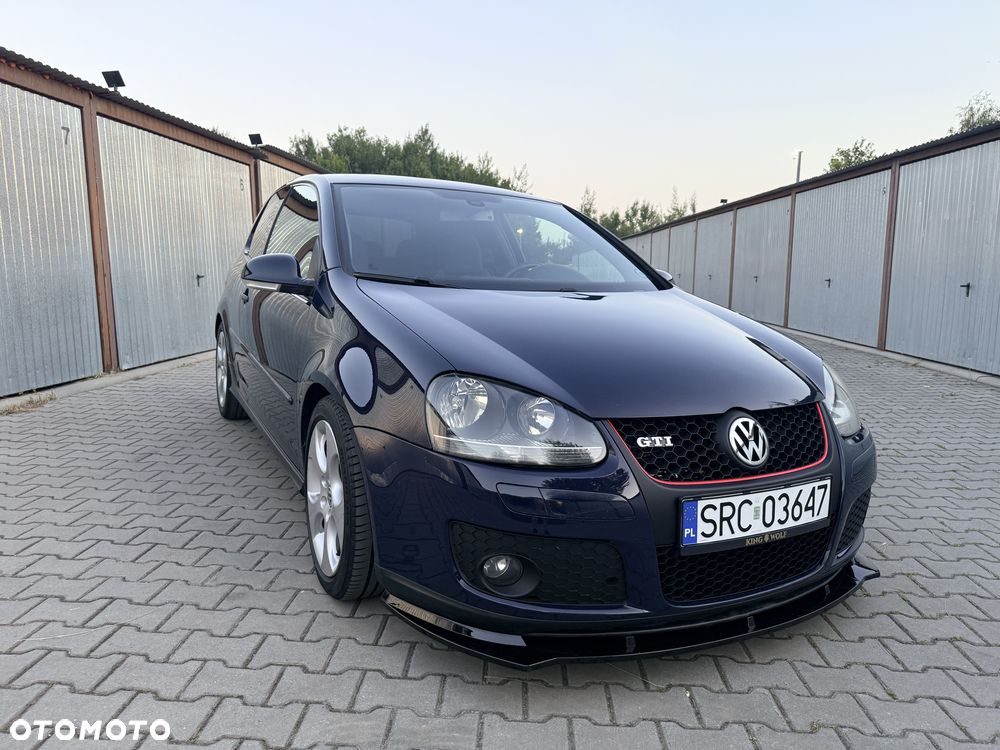 Volkswagen Golf - 2