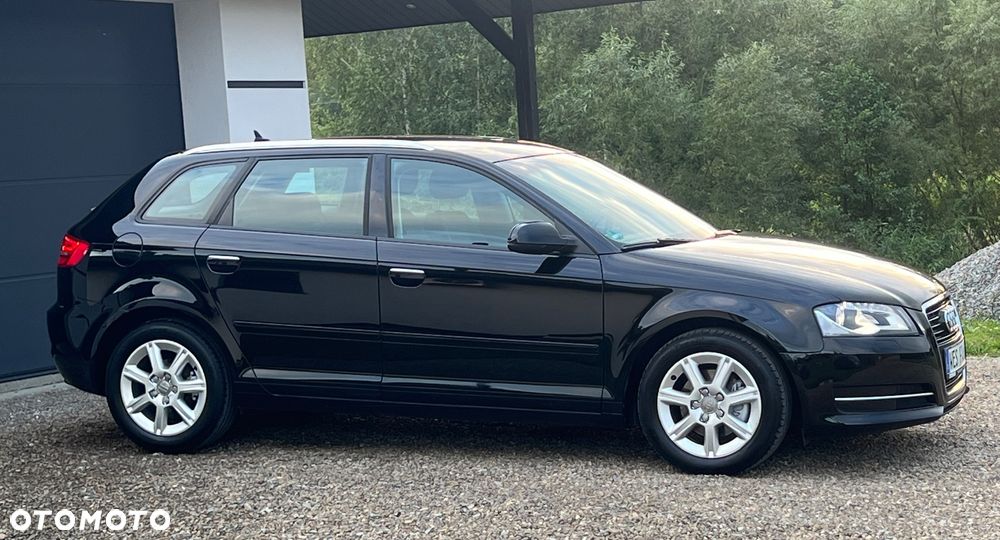 Audi A3 Sportback 2.0 TDI DPF S line Sportpaket - 11