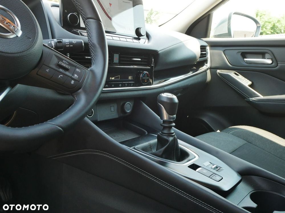 Nissan Qashqai 1.3 DIG-T MHEV N-Connecta - 9