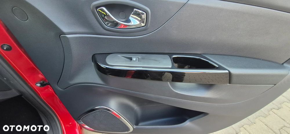 Renault Captur 0.9 Energy TCe Helly Hansen - 22