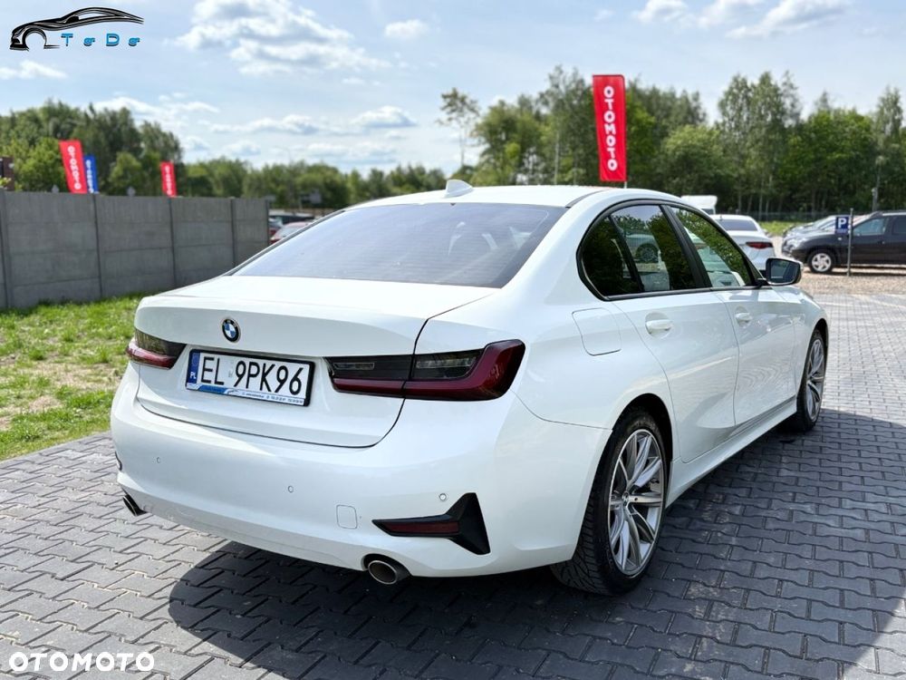 BMW Seria 3 318d M Sport - 17
