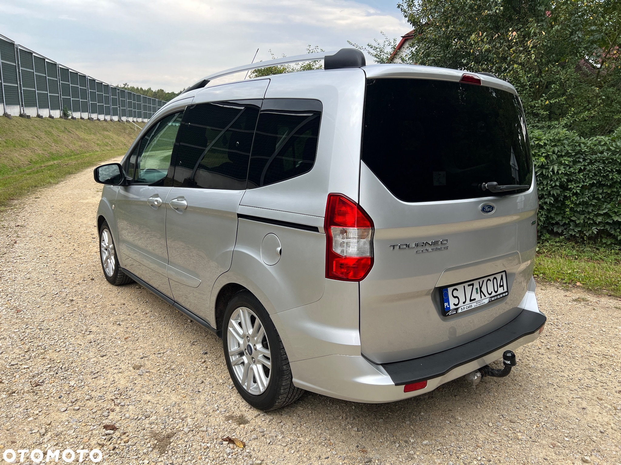 Ford Tourneo Courier 1.0 EcoBoost Trend - 3