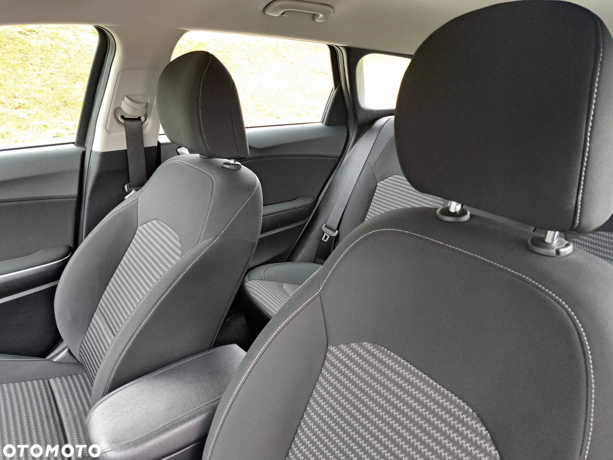 Kia Ceed 1.5 T-GDI M - 14