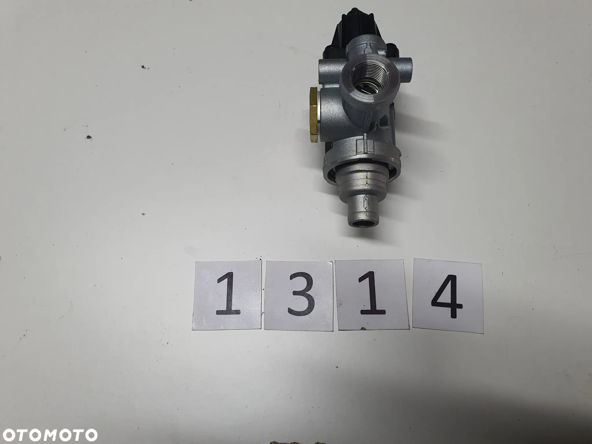 Zawór, regulator ciśnienia 73 bar, WABCO 9753030407, DAF, MAN, MERCEDES, SCANIA - 8