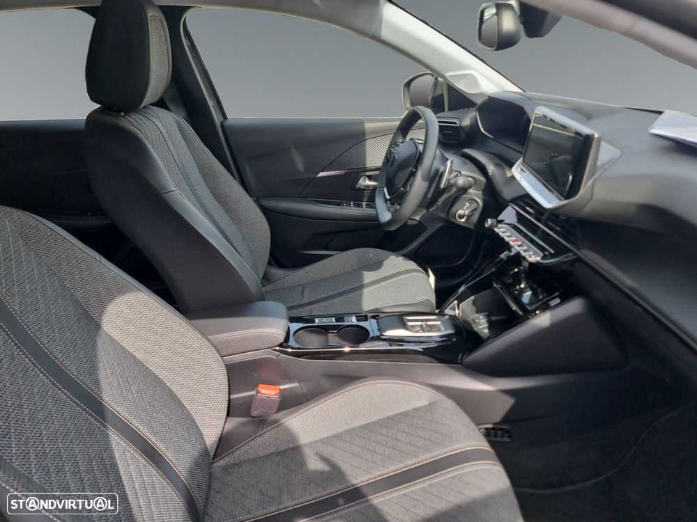 Peugeot 208 1.2 Hybrid Allure e-DCS6 — fotografia 15