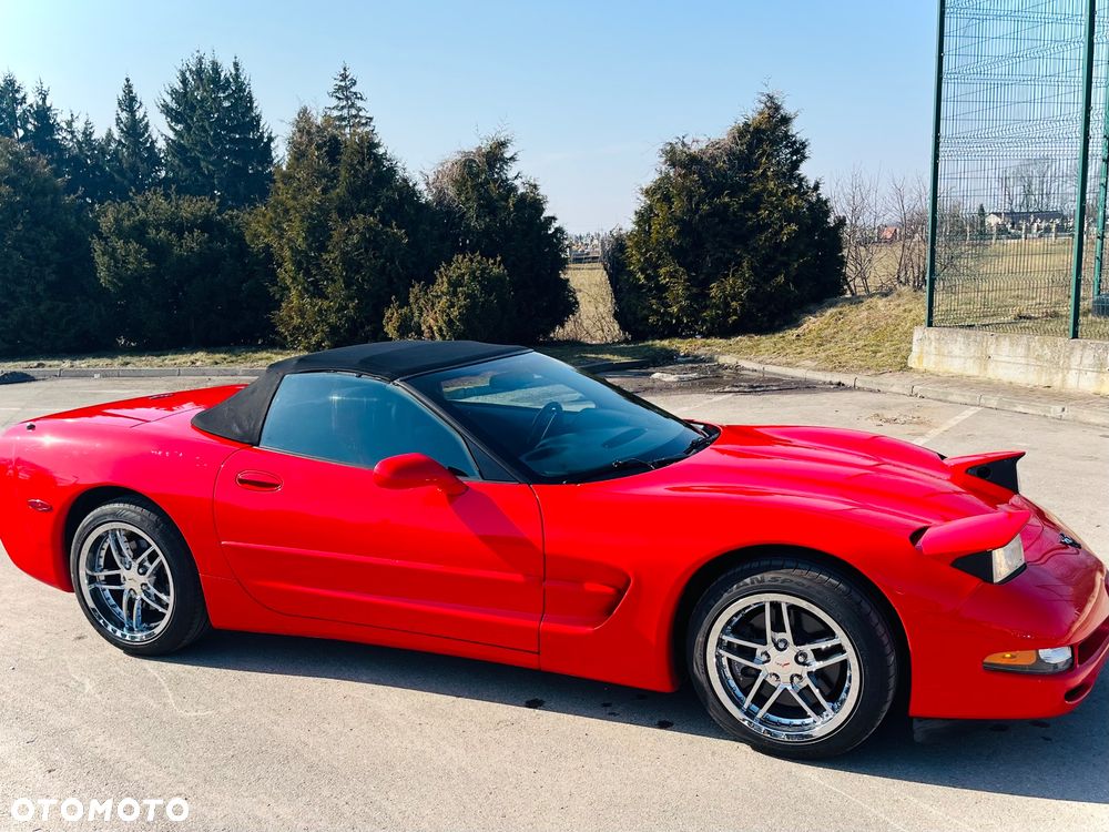 Chevrolet Corvette - 3