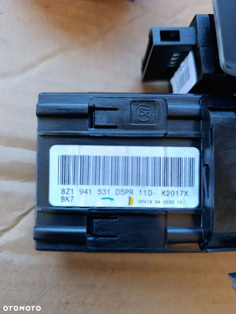 Audi A2 włącznik świateł stan bdb Europa 8Z1941531 - 2