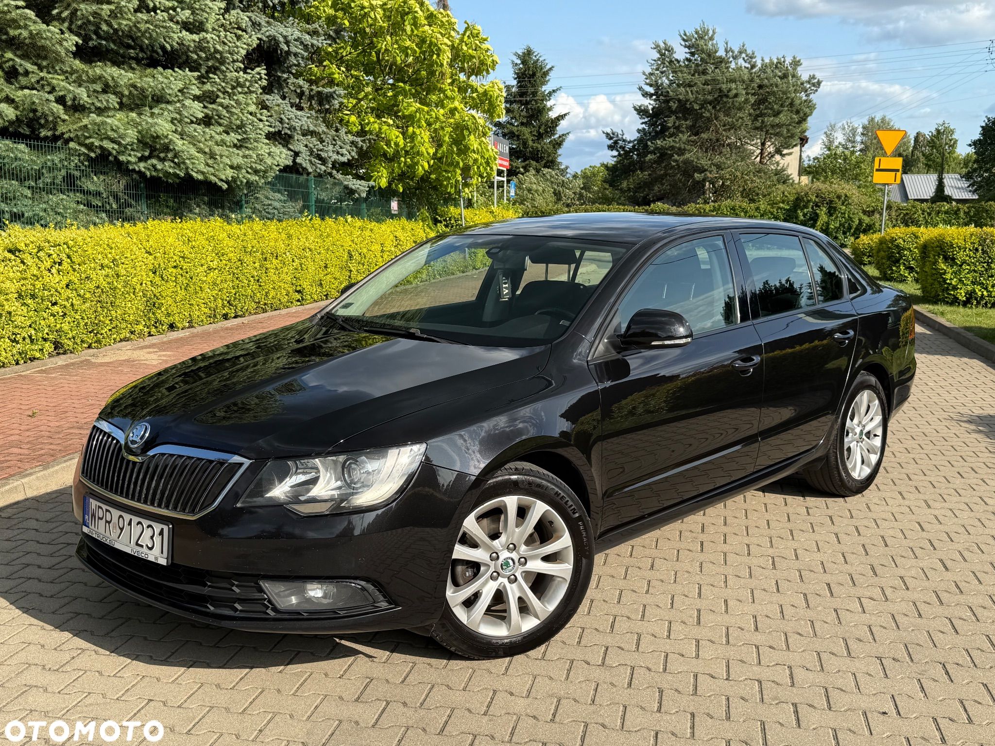 Skoda Superb 2.0 TDI Ambition - 1