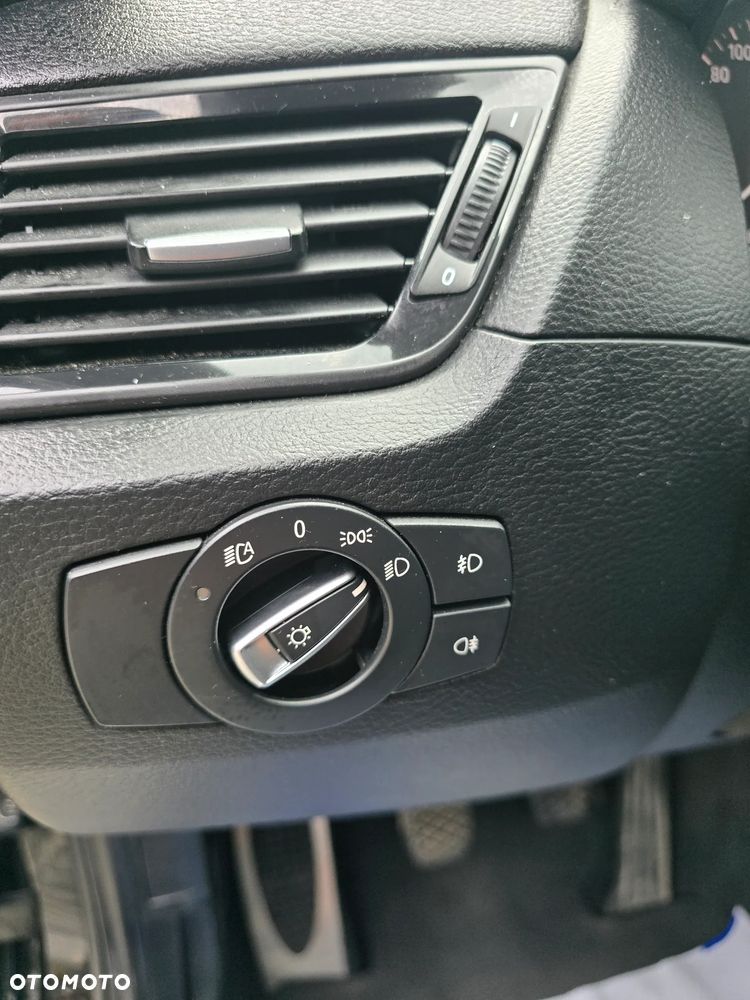 BMW X1 xDrive18d xLine - 31