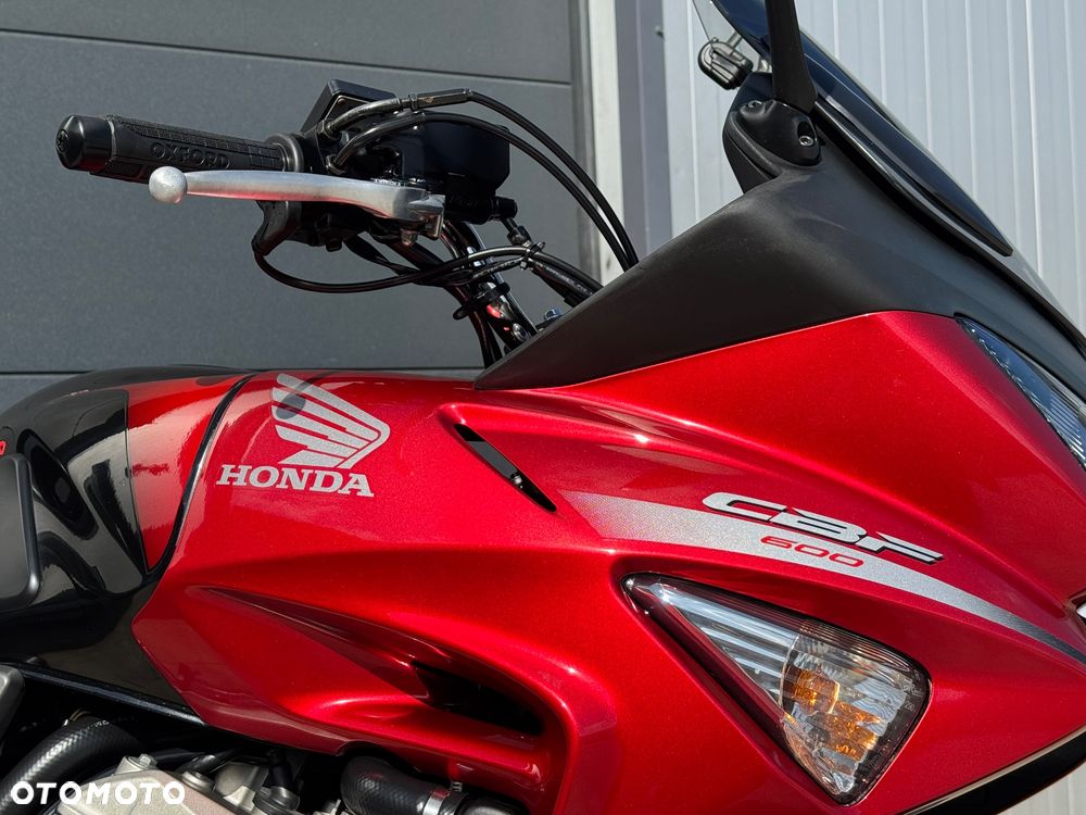 Honda CBF - 10