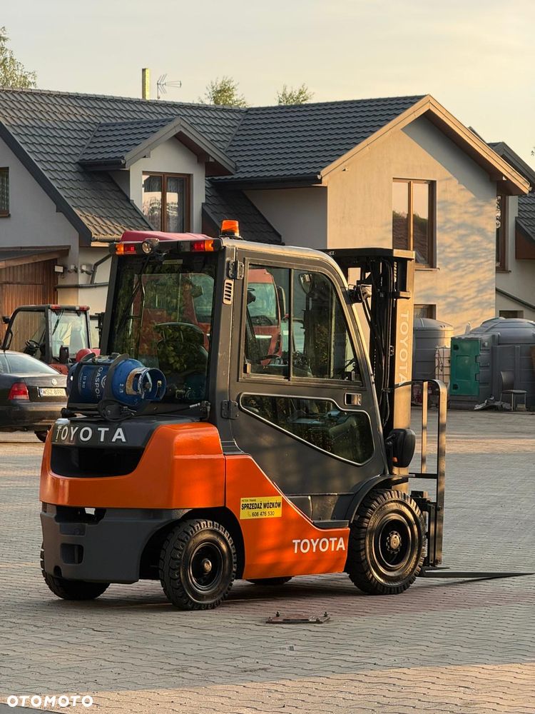 Toyota - 5