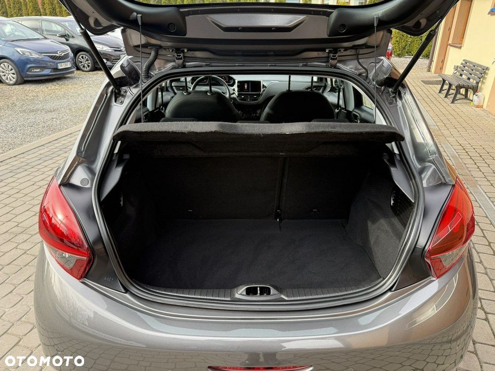 Peugeot 208 PureTech 82 Stop & Start Signature - 26