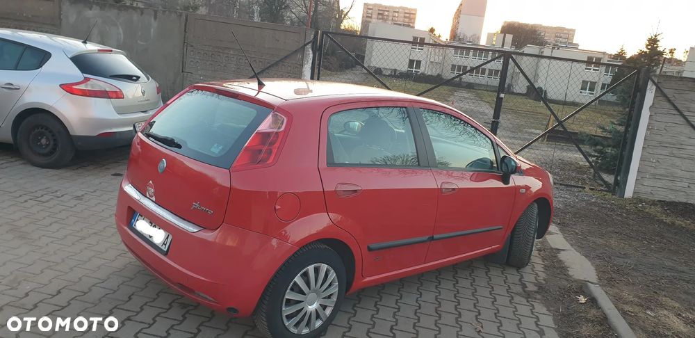 Fiat Grande Punto Actual 1.4 8V Estiva Blue&Me - 13