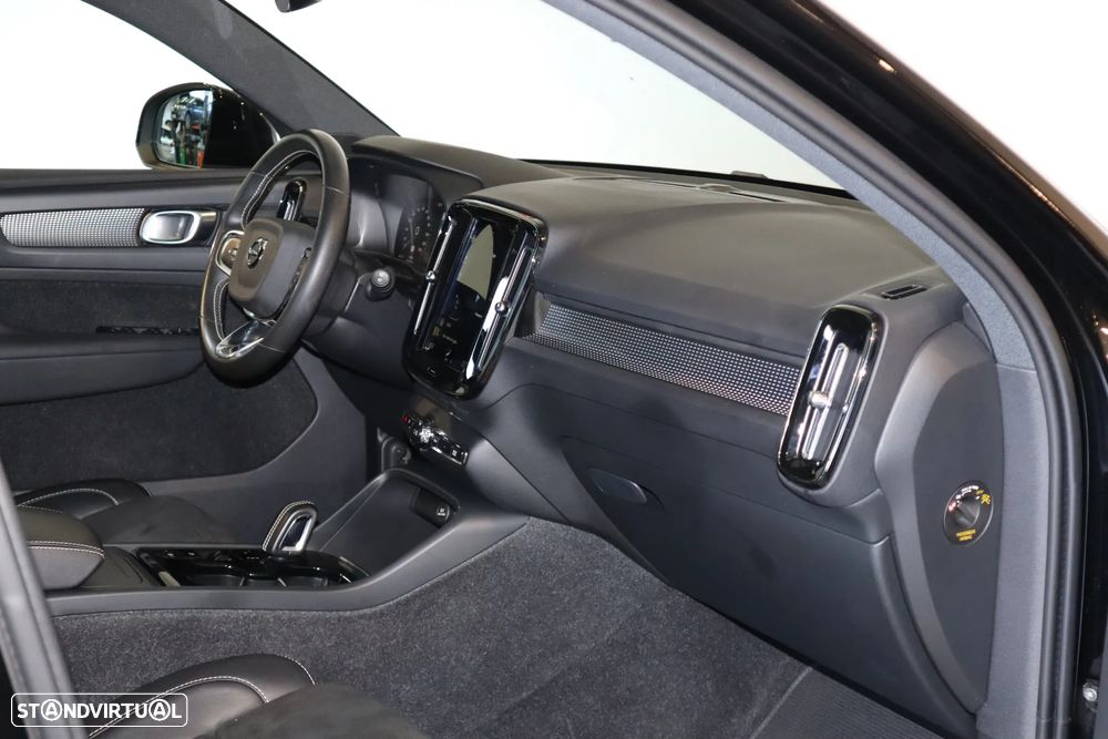Volvo XC 40 1.5 T2 R-Design Geartronic - 11