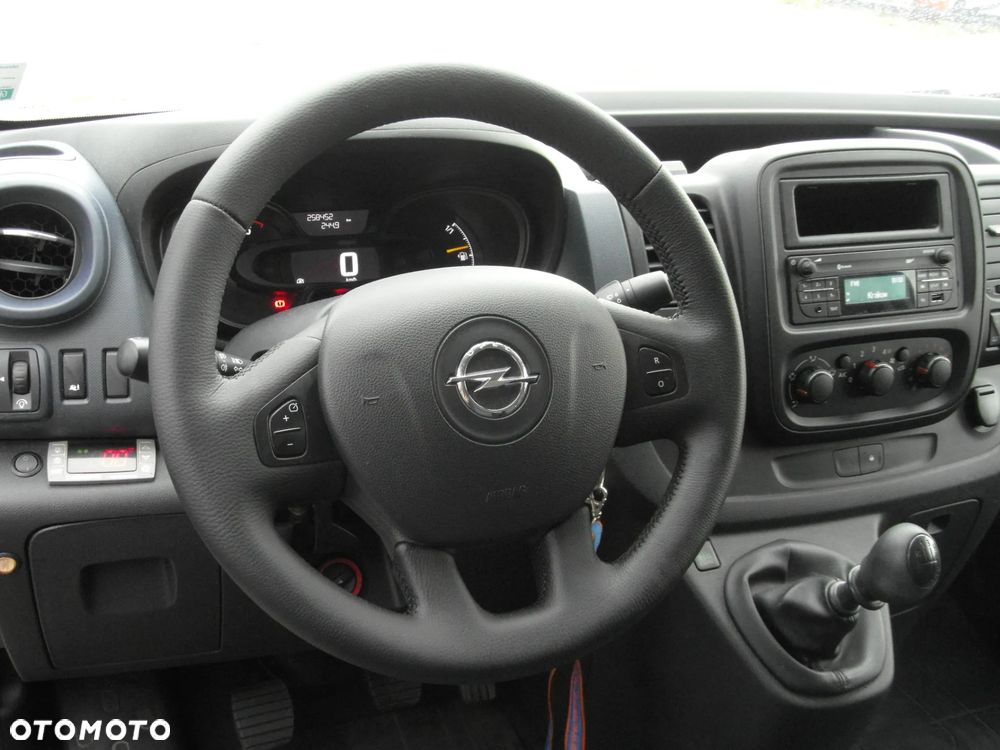 Opel VIVARO L2H2 MAXI - 24