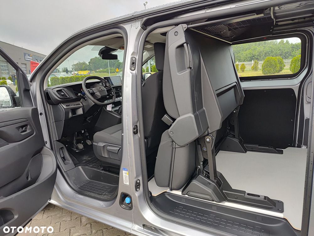 Opel Vivaro Nowy Vivaro Furgon Brygadowy Flex Extra Long 2.2d 150 KM MT6 - 19
