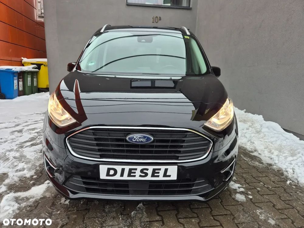 Ford Tourneo Connect Grand - 4