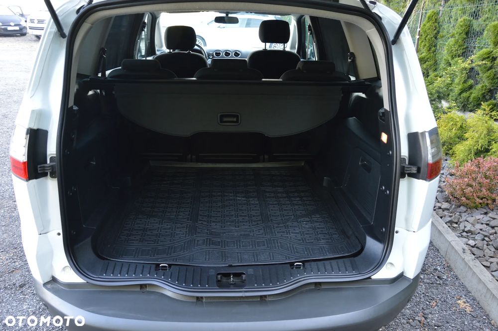 Ford S-Max - 33