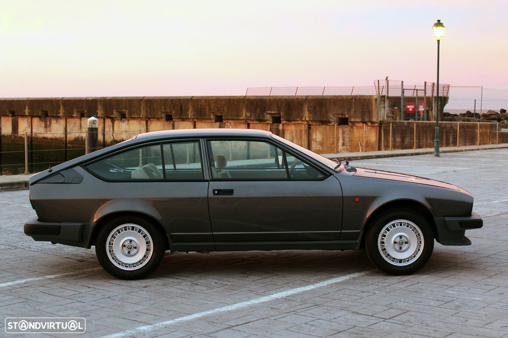 Alfa Romeo GTV - 10