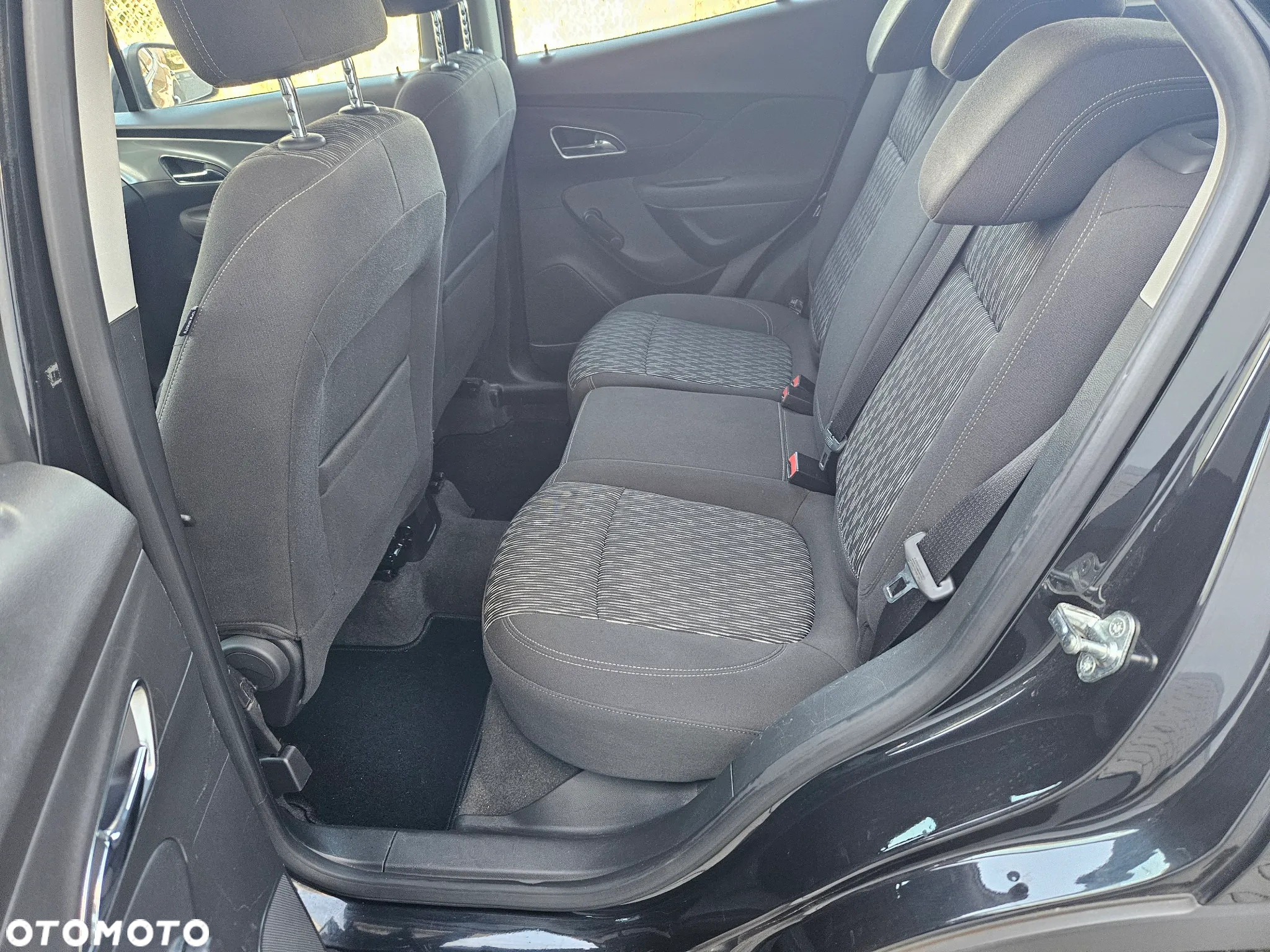 Opel Mokka 1.6 Essentia S&S - 6
